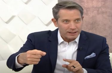 ‘’Toda pessoa de sucesso teve uma mãe chata’’ – afirma psicanalista Leo Fraiman